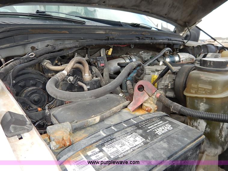 image for item I5243 2001 Ford F550 Super Duty XL bucket truck