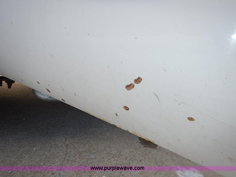 image for item I5243 2001 Ford F550 Super Duty XL bucket truck