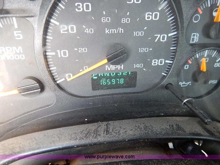 image for item I5261 2006 Chevrolet C6500 bucket truck