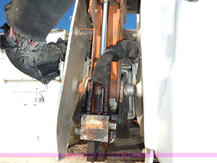 image for item I5261 2006 Chevrolet C6500 bucket truck