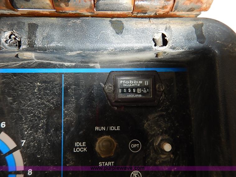 image for item I5270 1997 International 4700 service truck