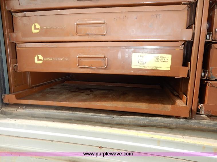 image for item I5270 1997 International 4700 service truck