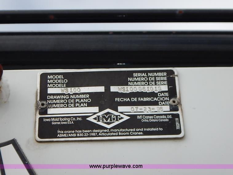 image for item I5270 1997 International 4700 service truck