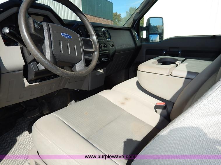 image for item I5314 2008 Ford F450 Super Duty XLT flatbed truck