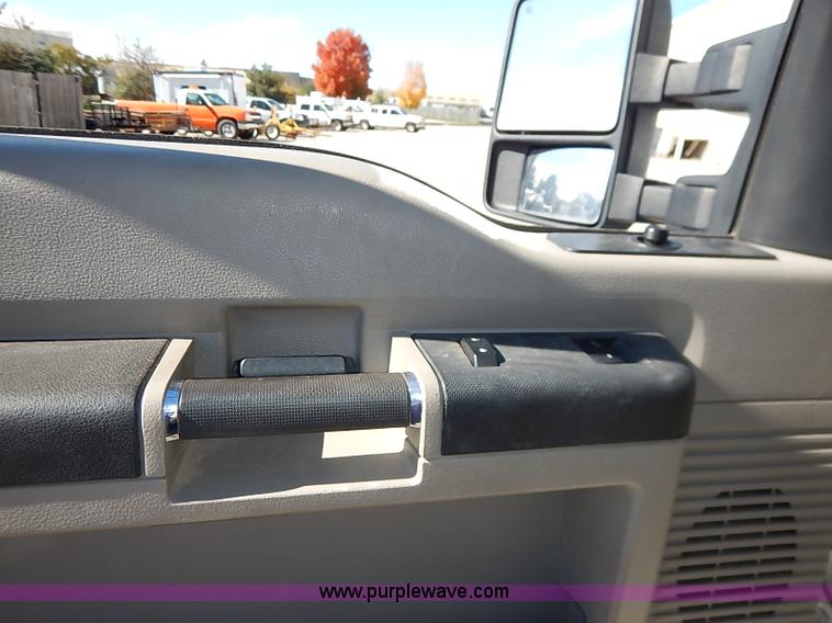 image for item I5314 2008 Ford F450 Super Duty XLT flatbed truck