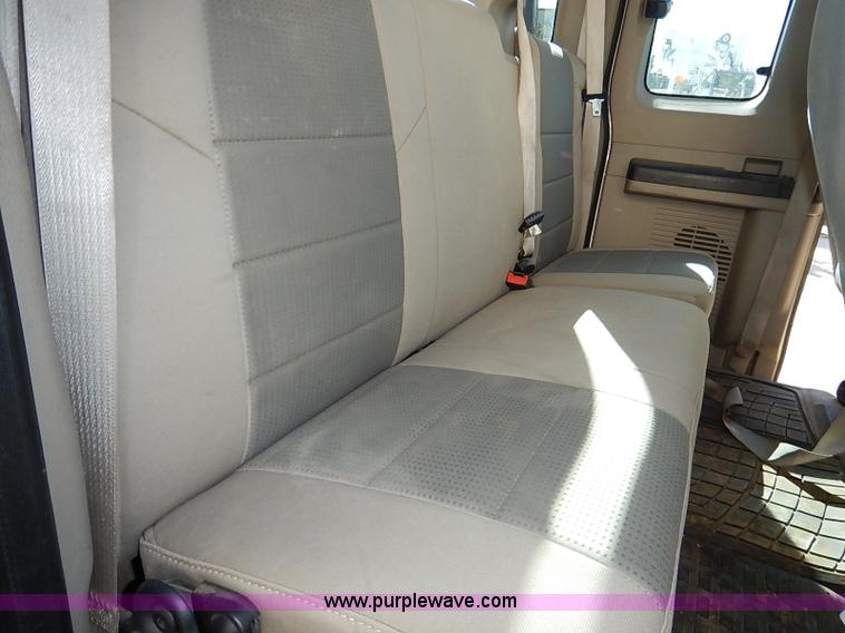 image for item I5314 2008 Ford F450 Super Duty XLT flatbed truck