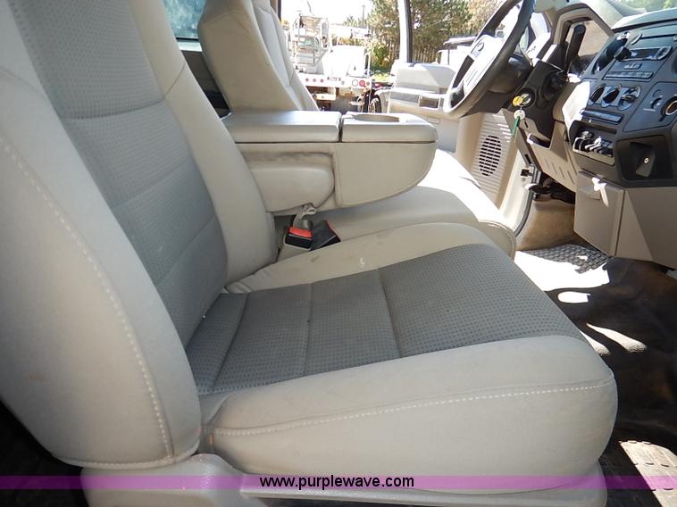 image for item I5314 2008 Ford F450 Super Duty XLT flatbed truck