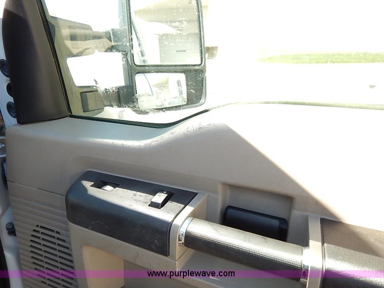 image for item I5314 2008 Ford F450 Super Duty XLT flatbed truck