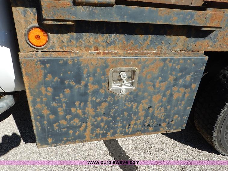 image for item I5314 2008 Ford F450 Super Duty XLT flatbed truck