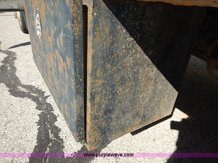 image for item I5314 2008 Ford F450 Super Duty XLT flatbed truck