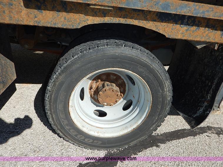 image for item I5314 2008 Ford F450 Super Duty XLT flatbed truck