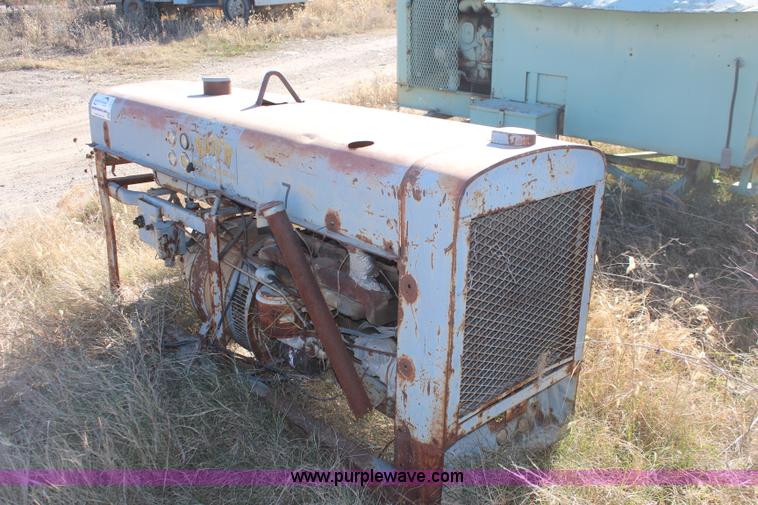 image for item I5911 Lincoln SAE-300 welder