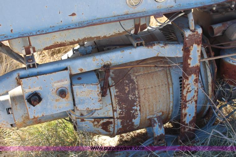 image for item I5911 Lincoln SAE-300 welder