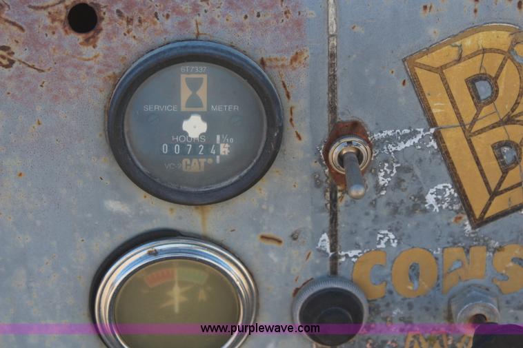 image for item I5911 Lincoln SAE-300 welder