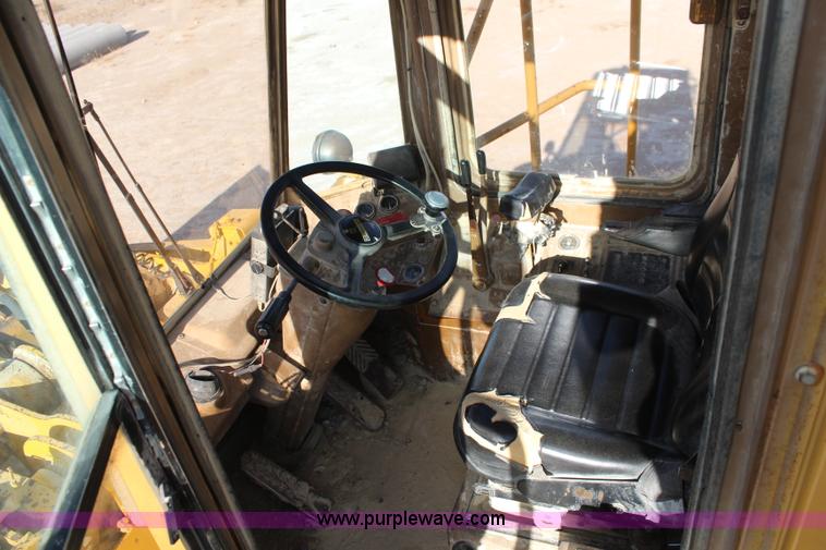 image for item I5923 1983 Caterpillar 980C wheel loader