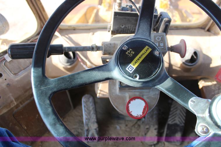 image for item I5923 1983 Caterpillar 980C wheel loader