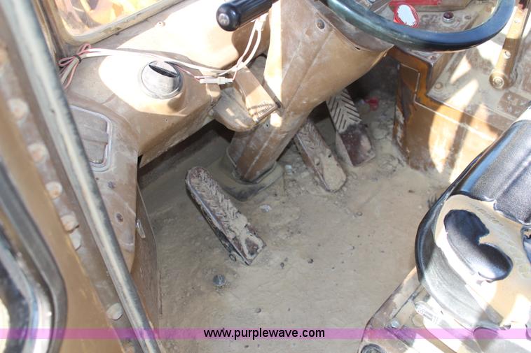 image for item I5923 1983 Caterpillar 980C wheel loader