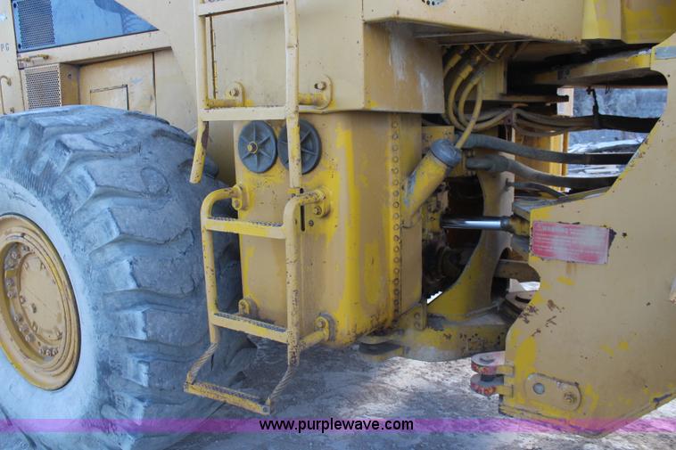 image for item I5923 1983 Caterpillar 980C wheel loader