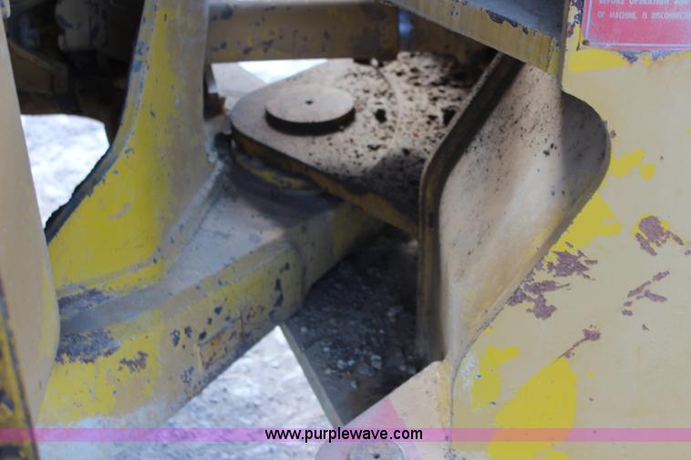 image for item I5923 1983 Caterpillar 980C wheel loader