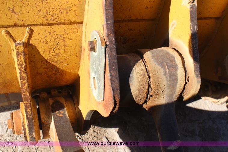 image for item I5923 1983 Caterpillar 980C wheel loader