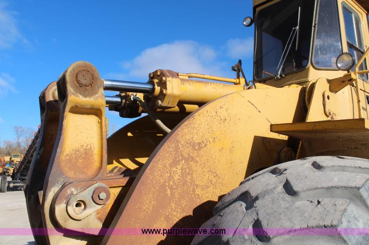 image for item I5923 1983 Caterpillar 980C wheel loader