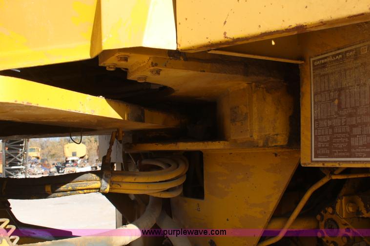 image for item I5923 1983 Caterpillar 980C wheel loader