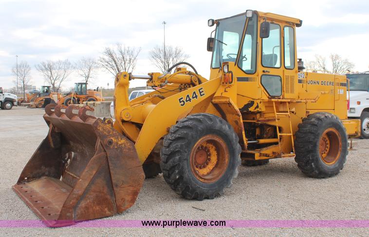 image for item I5941 1992 John Deere 544E wheel loader
