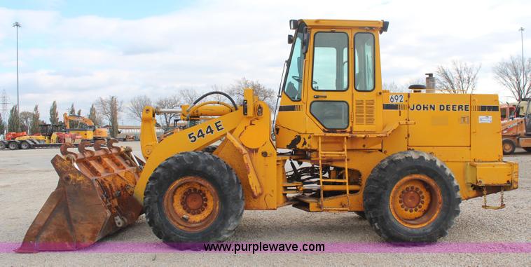 image for item I5941 1992 John Deere 544E wheel loader
