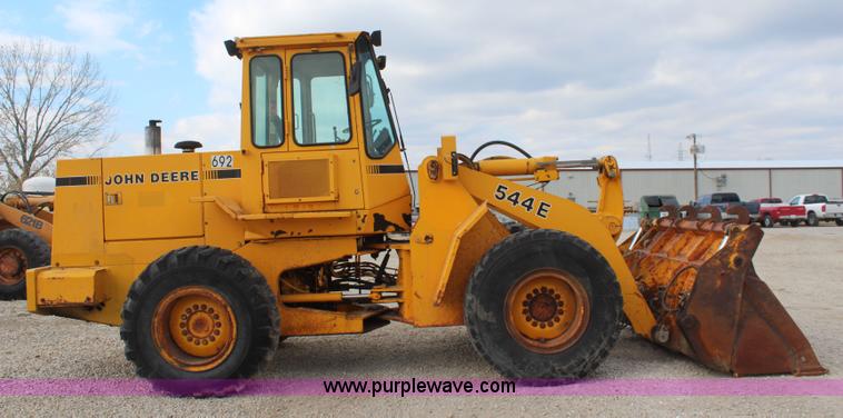 image for item I5941 1992 John Deere 544E wheel loader