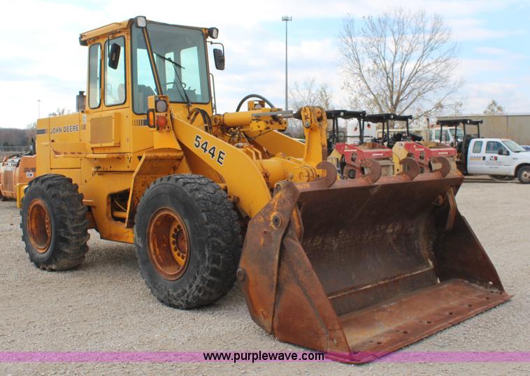 image for item I5941 1992 John Deere 544E wheel loader