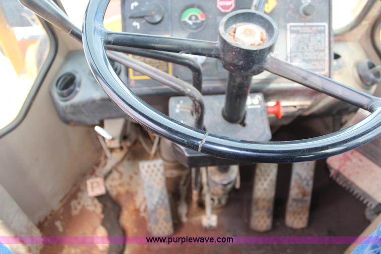 image for item I5941 1992 John Deere 544E wheel loader