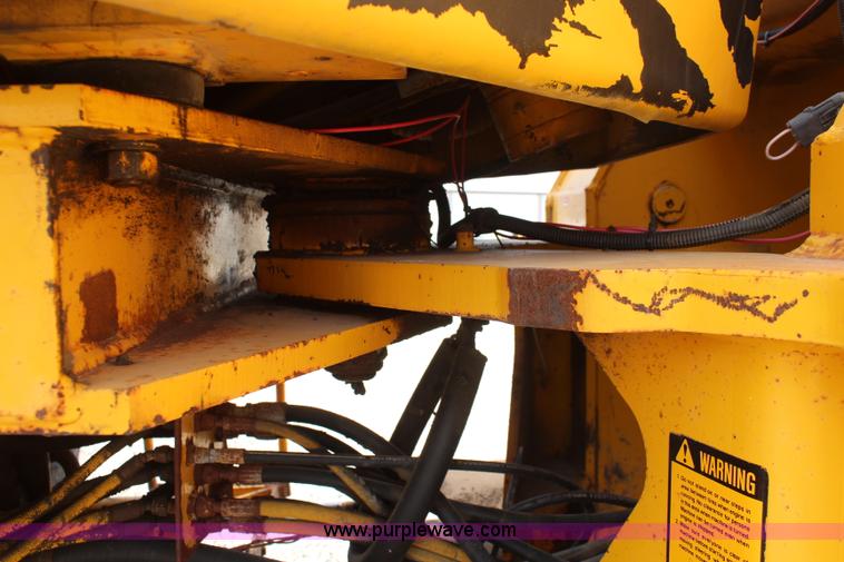 image for item I5941 1992 John Deere 544E wheel loader