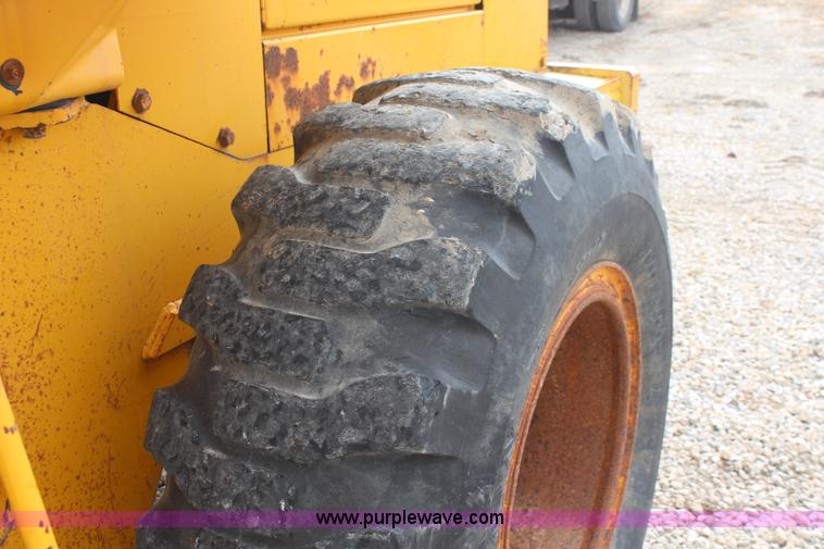 image for item I5941 1992 John Deere 544E wheel loader