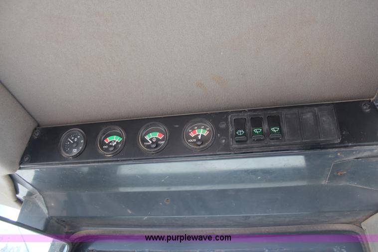 image for item I5942 1996 Case 621B wheel loader