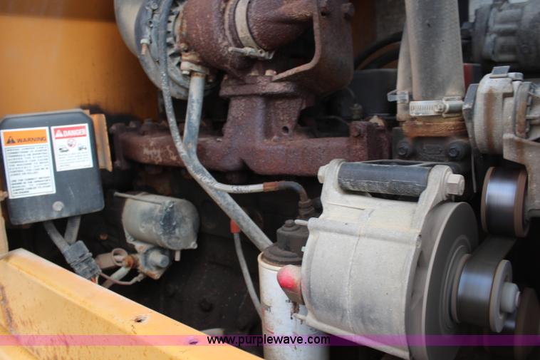 image for item I5942 1996 Case 621B wheel loader