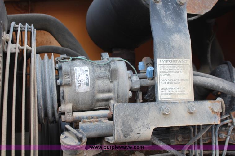 image for item I5942 1996 Case 621B wheel loader