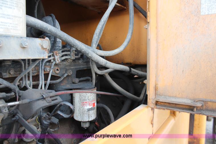 image for item I5942 1996 Case 621B wheel loader