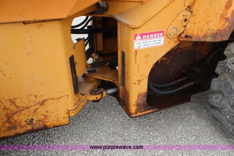 image for item I5942 1996 Case 621B wheel loader