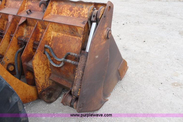 image for item I5942 1996 Case 621B wheel loader