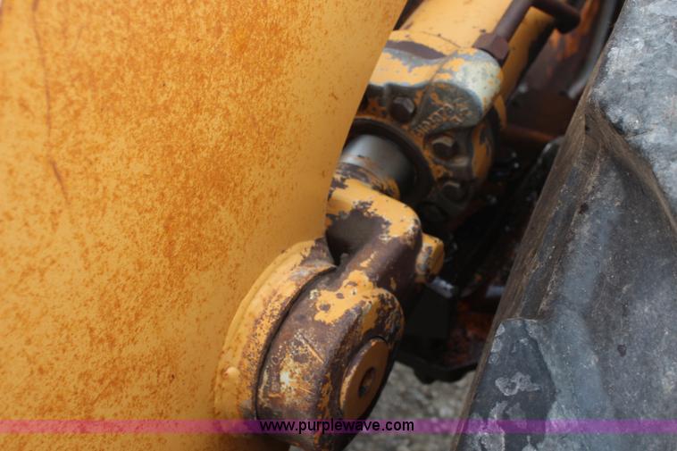 image for item I5942 1996 Case 621B wheel loader