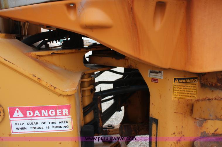 image for item I5942 1996 Case 621B wheel loader