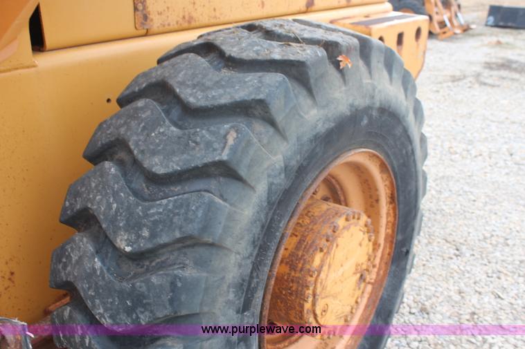 image for item I5942 1996 Case 621B wheel loader