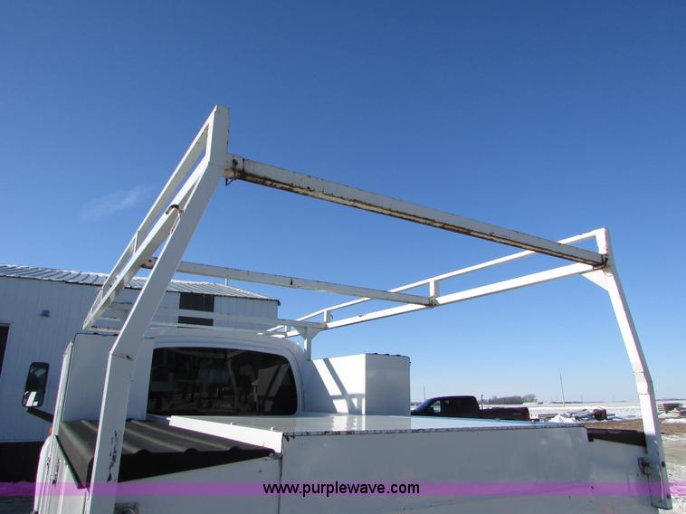 image for item I6712 2009 Chevrolet C5500 Crew Cab service truck