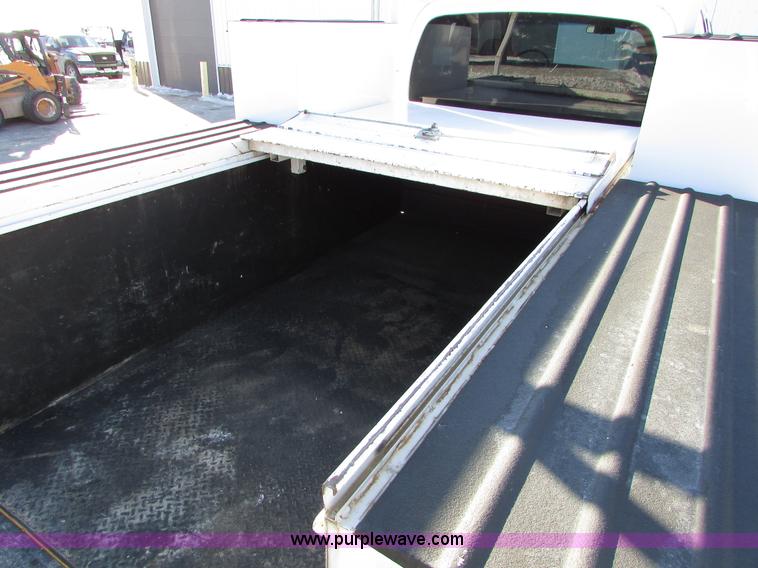 image for item I6712 2009 Chevrolet C5500 Crew Cab service truck