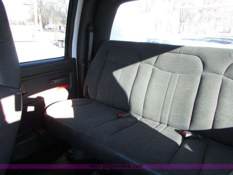 image for item I6712 2009 Chevrolet C5500 Crew Cab service truck