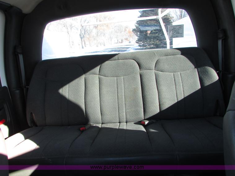 image for item I6712 2009 Chevrolet C5500 Crew Cab service truck