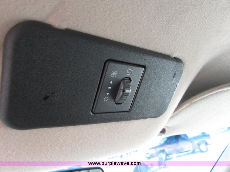 image for item I6712 2009 Chevrolet C5500 Crew Cab service truck