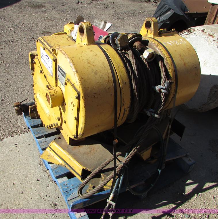 image for item I6724 Allied Systems W6FPC winch