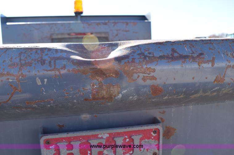 image for item I8619 2004 Chevrolet Silverado 3500 flatbed dump truck