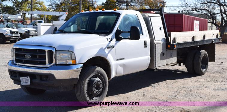 image for item I8667 2003 Ford F450 XLT Super Duty flatbed truck